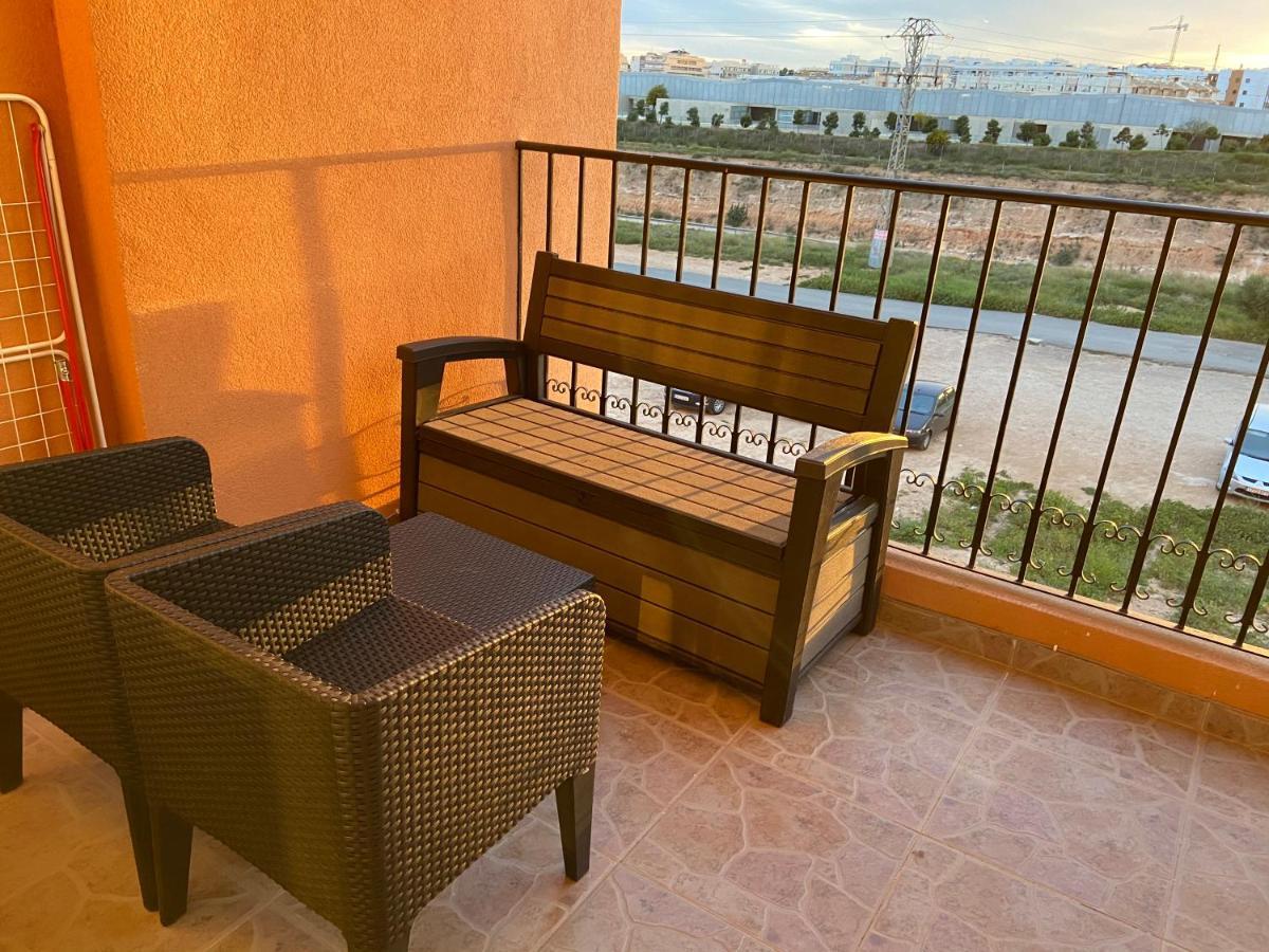 Lovely Apartment In Playa Flamenca 오리후엘라 외부 사진